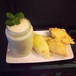 Cách làm sinh tố sầu riêng thơm ngon đặc biệt