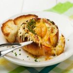 Học cách làm bánh mì nướng phô mai thịt trứng theo kiểu mới