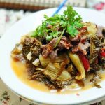 Cách làm cải chua xào thịt bò đổi vị cơm chiều