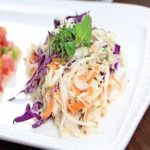 Thử ngay cách làm salad bắp cải siêu dễ tại nhà