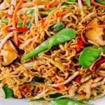 Cách làm mì xào chua ngọt Hàn Quốc thơm ngon đúng điệu
