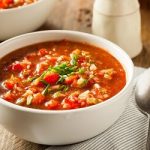 Món ăn giải nhiệt mùa hè: soup lạnh tây ban nha