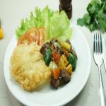 Cách làm món phở chiên bò lúc lắc ngon nhất sài gòn