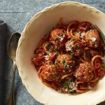 Cách làm Spaghetti thịt viên vừa ngon đúng chuẩn mà vừa lạ miệng