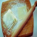 Tự tay chuẩn bị vỏ bánh với cách làm vỏ sủi cảo đơn giản