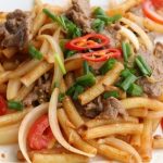 Cách làm nui xào bò khởi đầu ngày mới đầy năng lượng