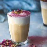 Cách làm trà sữa hoa hồng cho ngày mới thêm vui