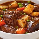 Cách làm bò hầm củ quả thơm ngon giàu dinh dưỡng