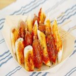 Bánh gạo xiên que áp chảo sốt Hàn Quốc thơm ngon lạ miệng