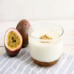Cách làm sữa chua chanh dây mát lành ngày hè