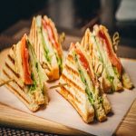 Bữa sáng đầy năng lượng với cách làm bánh sandwich đơn giản