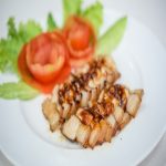 Tê tê đầu lưỡi với cách làm thịt ba chỉ luộc sốt tỏi cay