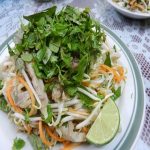 Cuối tuần thêm vui với cách làm thịt gà xé phay ngon nhất