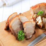 Cách làm thịt heo quay giòn ngon cho bữa ăn gia đình thêm thú vị
