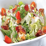 Vóc dáng thọn gọn với cách làm salad dưa chuột cà chua sốt mayonnaise