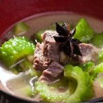 Giải nhiệt với canh mướp đắng thịt bò