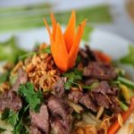 Khai vị với món gỏi bò Thái Lan cực hấp dẫn