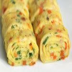 Cách làm món trứng cuộn cà rốt băm ngon cuối tuần cho cả nhà