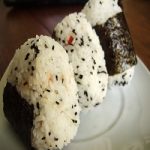 Cách làm cơm nắm Nhật Bản dễ dàng nhất