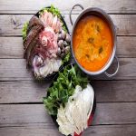 Cách nấu lẩu hải sản chua cay ngon hấp dẫn