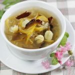 Ngọt mát ngày nắng với chè củ sen