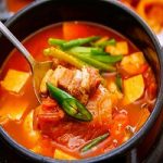 Canh kim chi thịt bò thơm ngon đơn giản đúng vị Hàn Quốc