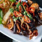 Ngon miệng với cách làm ếch chiên nước mắm hấp dẫn