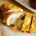 Gà bọc phô mai nướng cho cuối tuần thêm vui