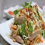 Hấp dẫn với cách làm món gà bóp gỏi tại nhà