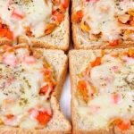 Cách làm pizza từ bánh mỳ sandwich vừa dễ, vừa ngon