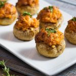 Ngon miệng với cách làm nấm đùi gà nhồi xúc xích nướng