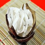 Làm mứt dừa vị sữa giòn giòn và ngọt ngọt đãi khách ngày Tết