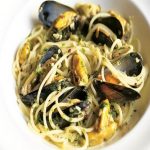 Cách làm món pasta nấu hải sản ngon miệng ngày cuối tuần