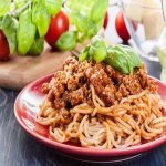 Cách làm mỳ spaghetti sốt bò băm đơn giản đổi gió cho gia đình