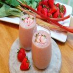 Thanh mát và giải nhiệt với cách làm sinh tố dâu