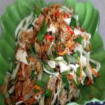 Công thức chuẩn cho cách làm gỏi gà bắp cải chua ngọt thơm ngon