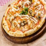 Cách làm pizza hải sản ngon ngây ngất tại nhà