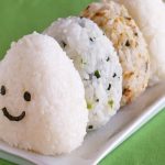 Cách làm cơm nắm cho bé thích mê lại vô cùng đơn giản