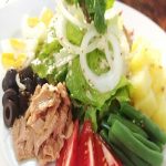 Giải ngán với cách làm salad cá ngừ siêu ngon tại nhà