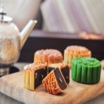 Học ngay tại nhà cách làm bánh trung thu đẹp mắt lại cực thơm ngon