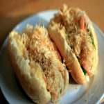 Hướng dẫn cách làm bánh mì nhân gà thơm ngon hấp dẫn cho bữa sáng