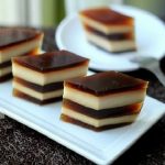Cách làm pudding cafe hai màu mới lạ hấp dẫn