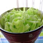 Bỏ túi ngay cách làm mứt dừa lá dứa vô cùng hấp dẫn