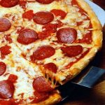 Cùng vào bếp học cách làm pizza pepperonis