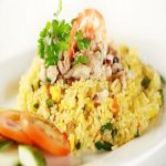 Thay khẩu vị bữa cơm với cách làm cơm chiên giòn cực dễ tại nhà
