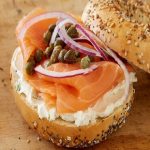 Cách làm món Bagel & Lox thơm ngon cực kỳ hấp dẫn