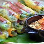 Trổ tài làm bò bía ăn chơi