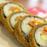 Cách làm cơm cuộn chiên xù Hàn Quốc