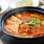 Cách làm món lẩu kim chi hàn quốc đãi gia đình và bạn bè