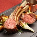 Cách làm sườn cừu nướng mật ong món ăn mới mang đậm phong cách Châu Âu